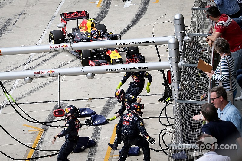 Red Bull no estaba listo para el pit stop de Max Verstappen, Red Bull Racing RB12