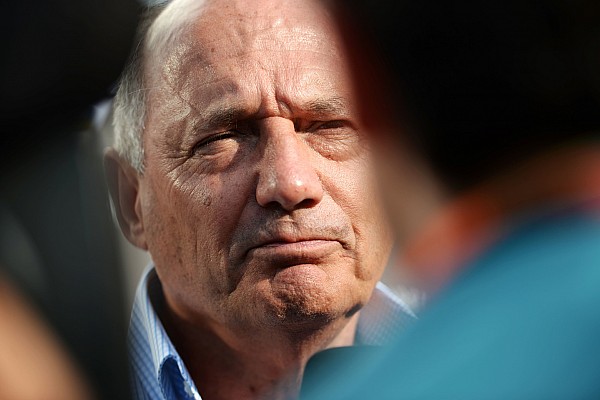 Ron Dennis se plantea entrar en la compra de Manor