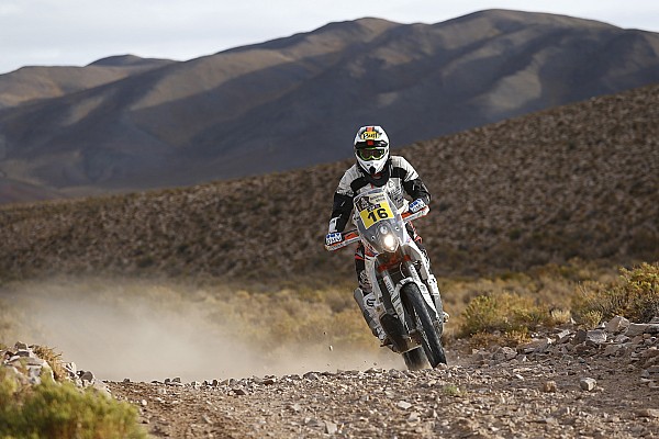 Un rayo alcanza a un competidor del Dakar