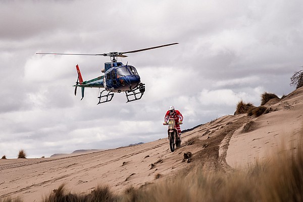 Los pilotos de motos sufrieron durante 16 horas camino de Salta