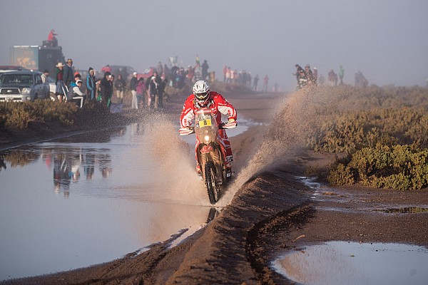 Farrés acaricia el podio tras la sanción a Van Beveren