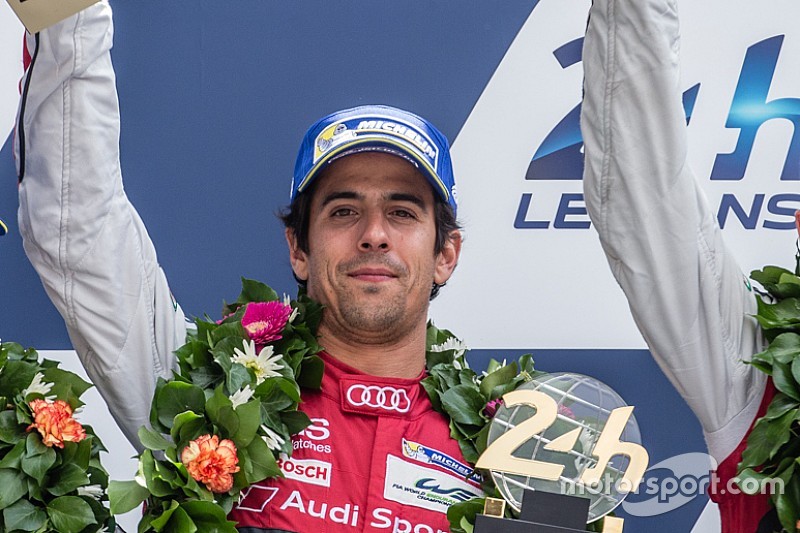 Pódio da LMP1-H: segundo lugar: Lucas Di Grassi, Marc Gene, Tom Kristensen