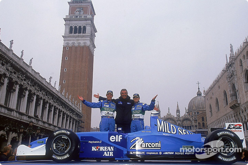 Jenson Button, director Flavio Briatore and Giancarlo Fisichella