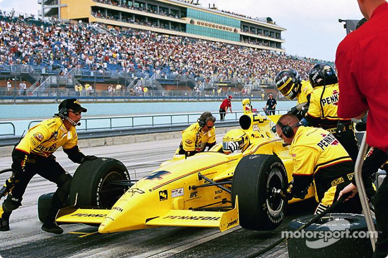 Arrêt au stand pour Sam Hornish Jr