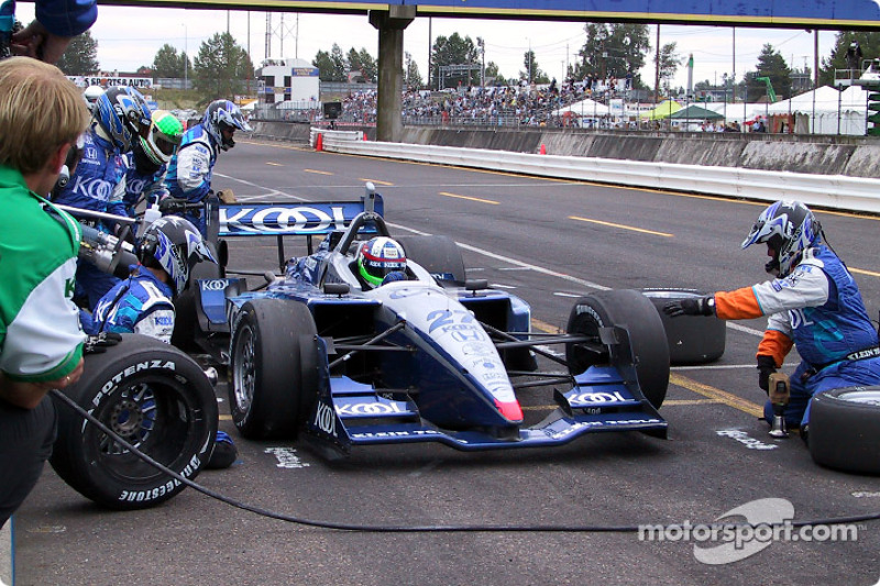 Arrêt au stand pour Dario Franchitti