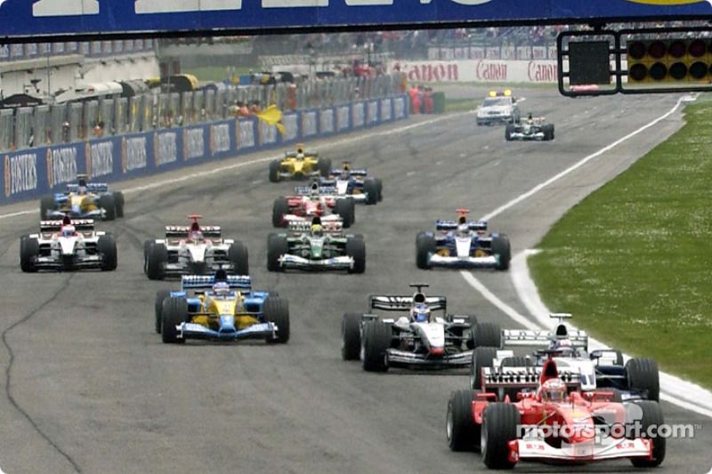 La salida: Rubens Barrichello lidera la parrilla