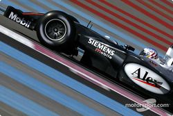 Alexander Wurz test the new McLaren Mercedes MP4-18