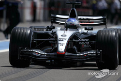 Alexander Wurz testa nova McLaren Mercedes MP4-18