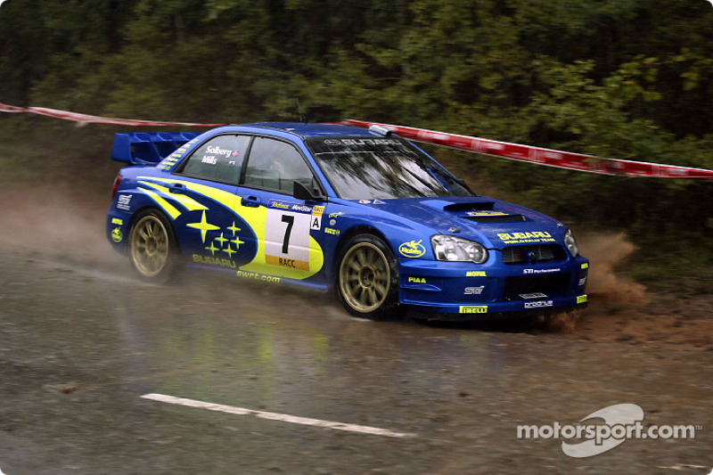 Petter Solberg sur une Subaru Impreza lors du Rallye de Catalogne 2003
