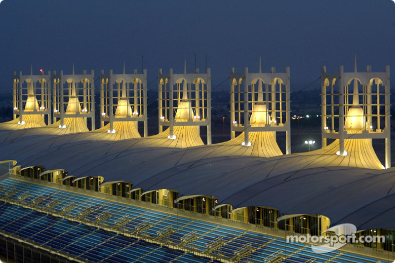 Circuito internacional de Bahrein por la noche