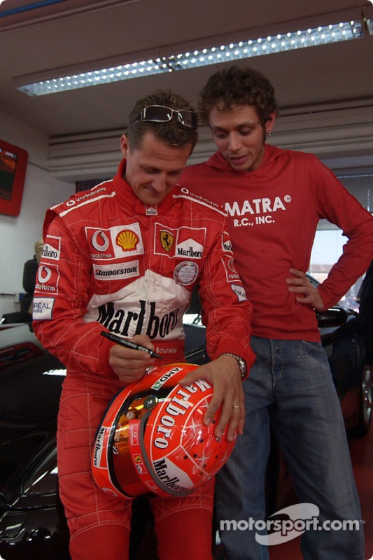 Valentino Rossi visits nearby Fiorano track: Michael Schumacher and Valentino Rossi