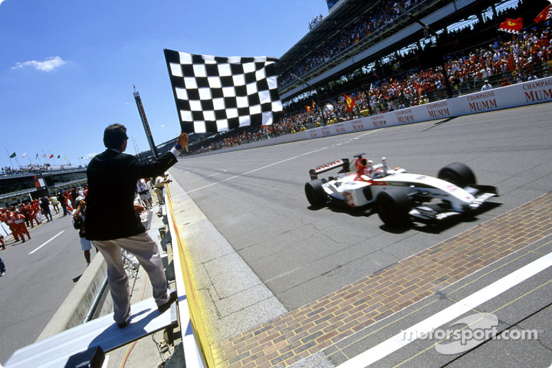 Takuma Sato, BAR Honda 006, finis ketiga di GP AS 2004