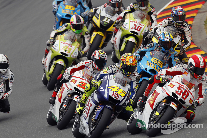 Valentino Rossi, Fiat Yamaha Team, Marco Simoncelli, San Carlo Honda Gresini