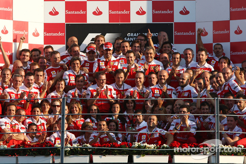 Triomf voor de tifosi in Monza 2010