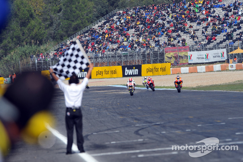 Andrea Dovizioso, Repsol Honda Team finir troisième devant Marco Simoncelli, San Carlo Honda Gresini