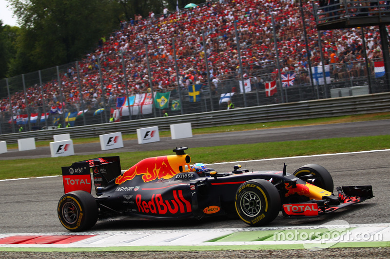 Daniel Ricciardo, Red Bull Racing RB12