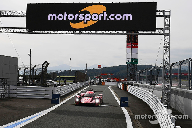 7. LMP1: #13 Rebellion R-One AER: Matheo Tuscher, Dominik Kraihamer, Alexandre Imperatori