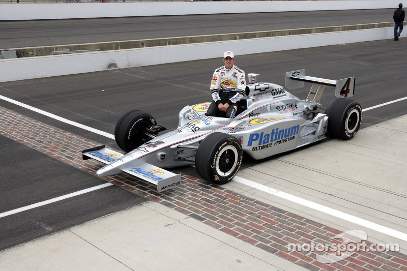 Tomas Scheckter at Indy 500
