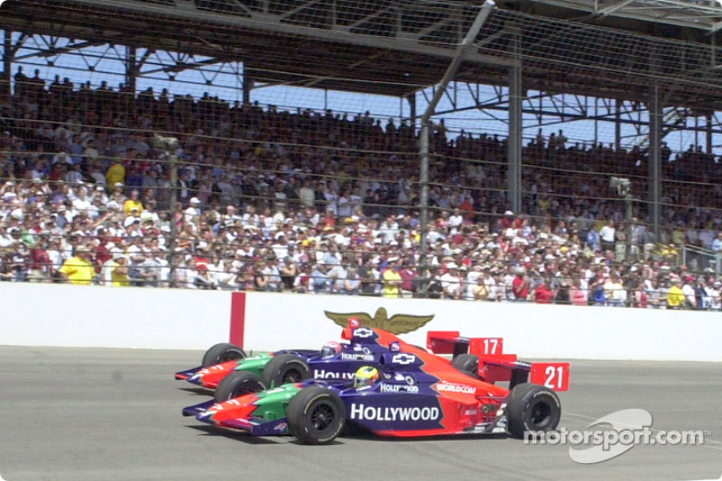 Команда Mo Nunn Racing: Тони Канаан и Фелипе Жиаффоне. Indy 500 2002 года