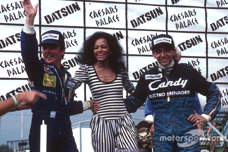 Podium : le vainqueur Michele Alboreto, Tyrell Ford, le cinquième et Champion du monde 1982 Keke Rosberg, Williams Ford