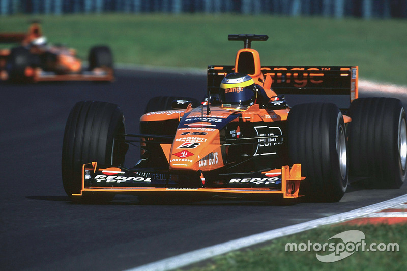 Arrows, sous le nom de Supertec : 2000