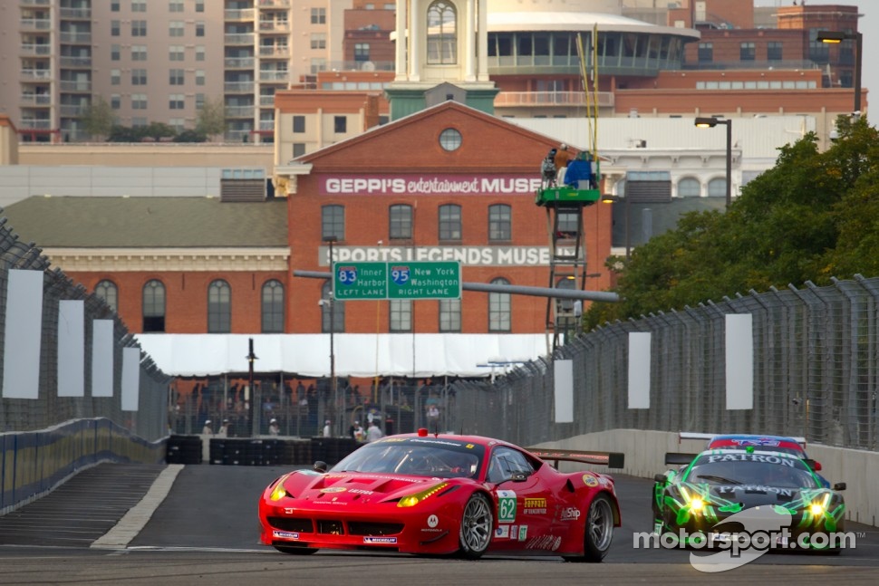 #62 Risi Competizione Ferrari F458 Italia: Jaime Melo, Toni Vilander