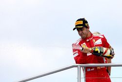 Pódio: vencedor Fernando Alonso, Scuderia Ferrari