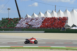 Nicky Hayden, Ducati Marlboro Team