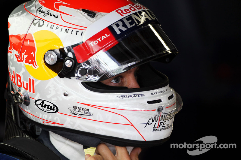 Sebastian Vettel, Red Bull Racing with Japanese themed helmet at