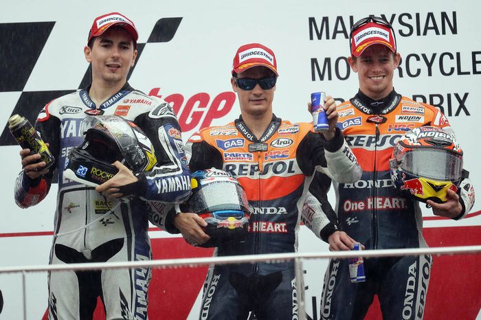 Podio: 1º Dani Pedrosa, 2º Jorge Lorenzo, 3º Casey Stoner