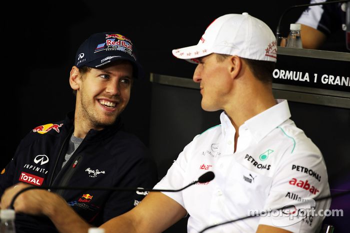 Sebastian Vettel, Red Bull Racing and Michael Schumacher, Mercedes AMG F1 en la conferencia de prens