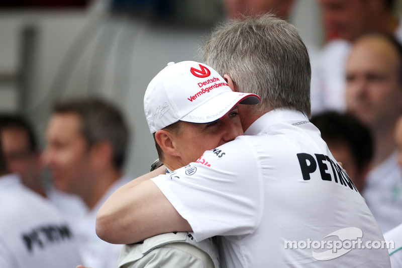 Michael Schumacher, Mercedes GP and Ross Brawn, Mercedes GP, Technical Director 