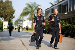 Christian Horner, Chefe de equipe da Red Bull Racing, com Adrian Newey, Diretor Técnico