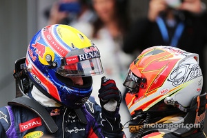Mark Webber, Red Bull Racing with Kimi Raikkonen, Lotus F1 Team