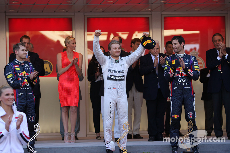 The podium, Red Bull Racing, second; Nico Rosberg, Mercedes AMG F1, race winner; Mark Webber, Red Bu