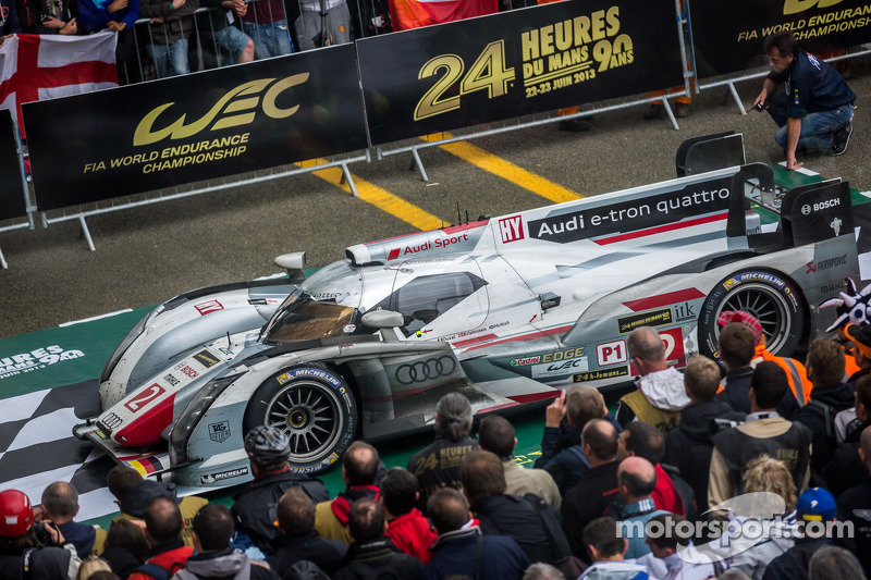 #2 Audi Sport Team Joest Audi R18 e-tron quattro: Tom Kristensen, Allan McNish, Loïc Duval