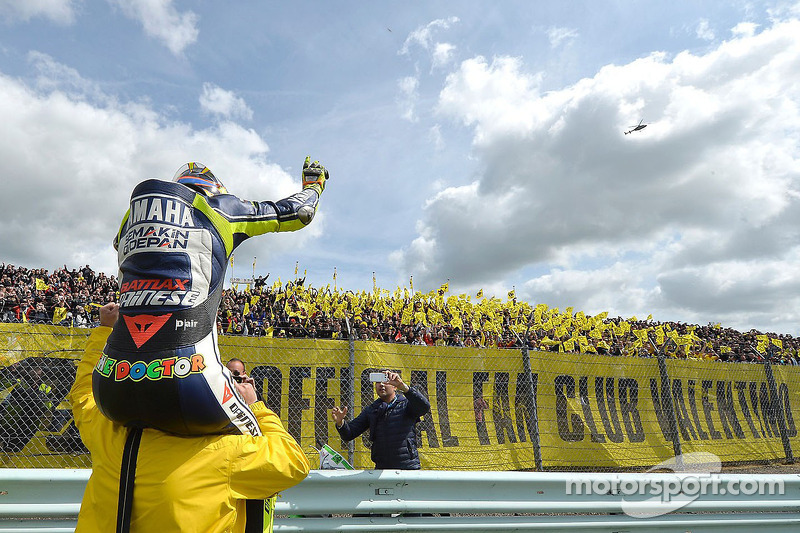 Race winner Valentino Rossi, Yamaha Factory Racing