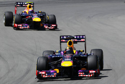 Sebastian Vettel, Red Bull Racing RB9 voor teamgenoot Mark Webber, Red Bull Racing RB9
