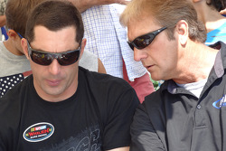 Max Papis y Rick Crawford