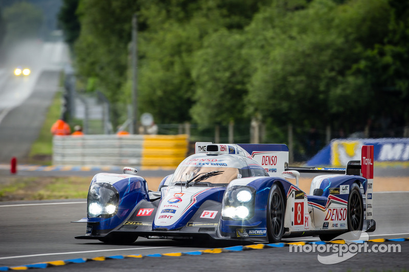 #8 Toyota Racing Toyota TS030 Hybrid: Anthony Davidson, Stéphane Sarrazin, Sébastien Buemi