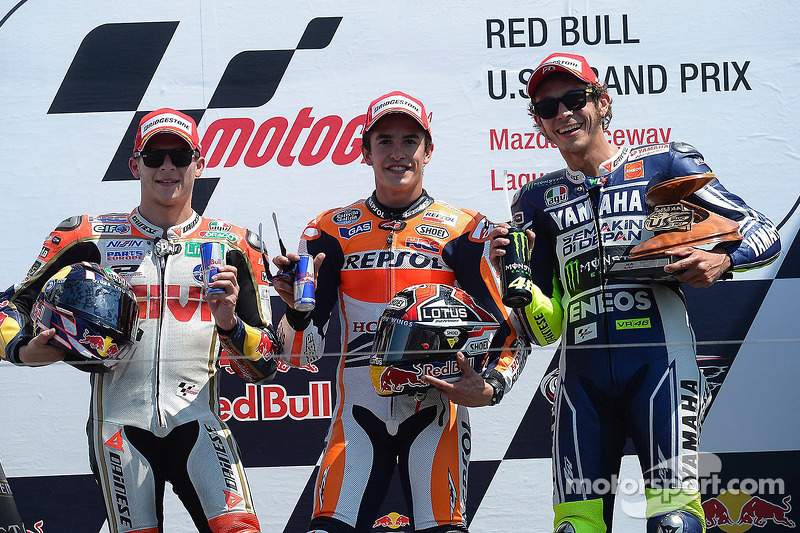 O vencedor Marc Marquez, segundo colocado Stefan Bradl, terceiro colocado Valentino Rossi