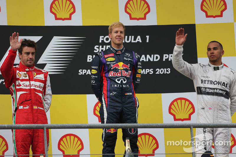 2013. Подіум: 1. Себастьян Феттель, Red Bull-Renault. 2. Фернандо Алонсо, Ferrari. 3. Льюіс Хемілтон, Mercedes