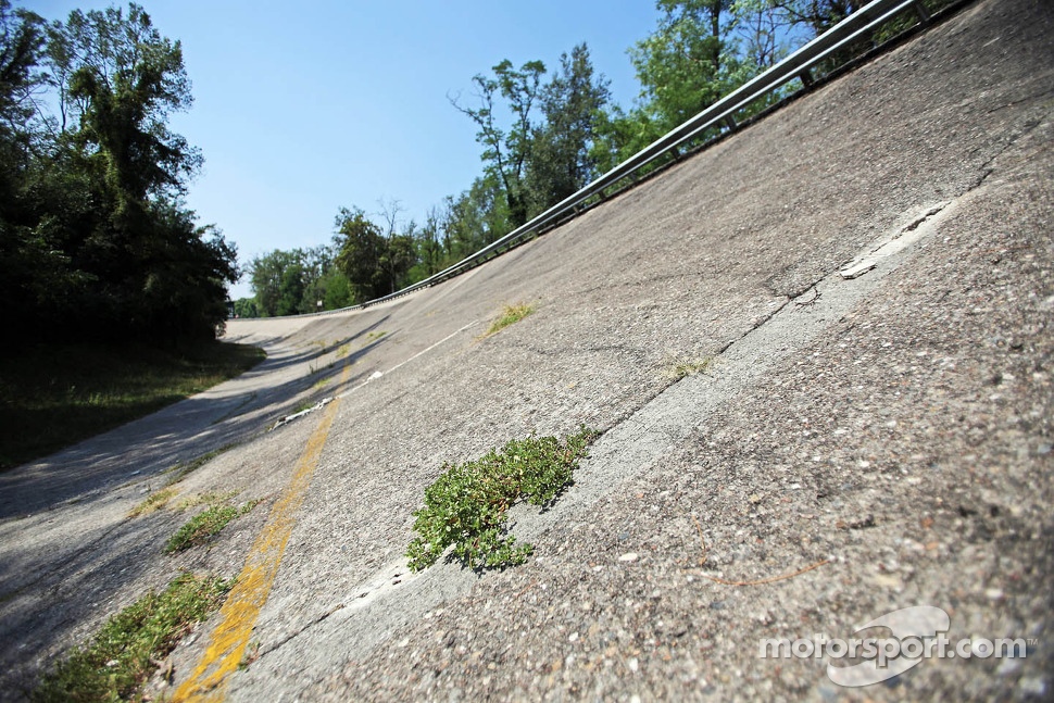 The old Monza circuit banking | F1 photos | Main gallery | Motorsport.com