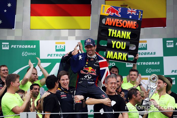 Mark Webber, Red Bull Racing con todo el equipo