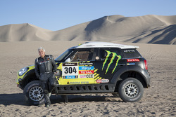 Jay Leno y Nani Roma comparten el Mini ganador del Dakar