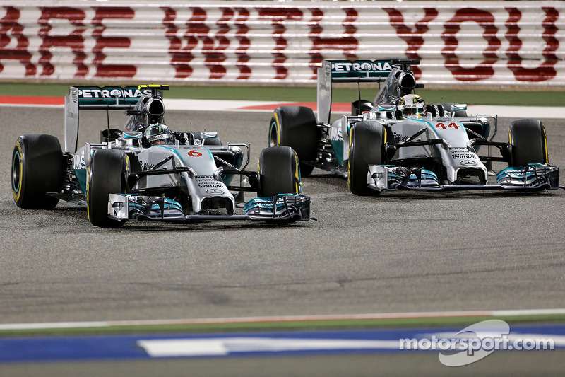 Lewis Hamilton, Mercedes AMG F1 W05; Nico Rosberg, Mercedes AMG F1 W05