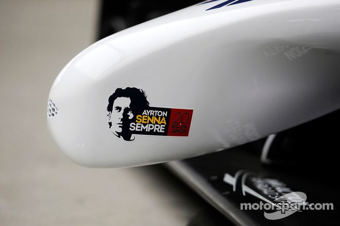 Un homenaje a Ayrton Senna en la ojiva Williams FW36