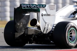 De nieuwe megafoonuitlaat op de Mercedes GP
