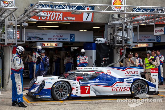 #7 Toyota Racing Toyota TS 040 - Hybrid: Alexander Wurz, Stéphane Sarrazin, Kazuki Nakajima