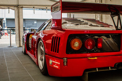 #10 Ferrari F40 - Simpson Motorsport